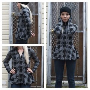 💋Betsey Johnson Peplum Track Jacket 💋