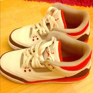 Air Jordan 3 Fire Red 6.5Y