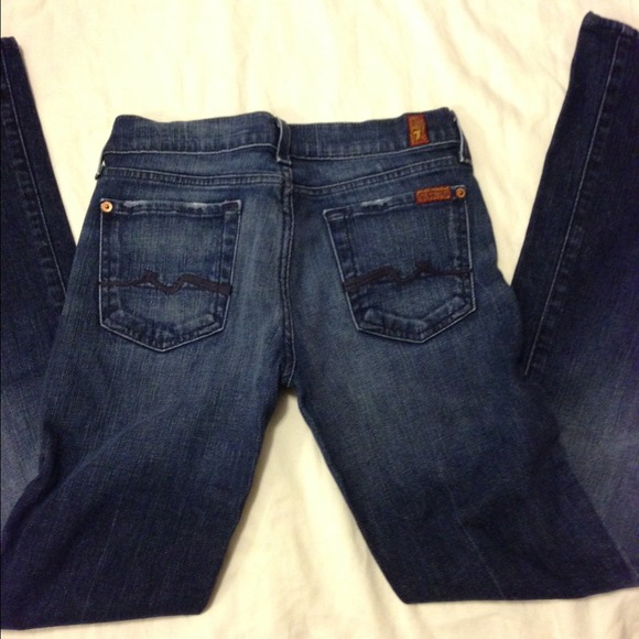💯% Authentic 7 For All Mankind Bootcut Dark Denim - Picture 2 of 4