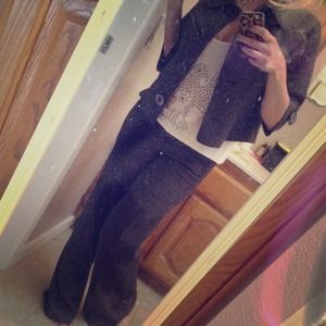 Adorable brown GUESS pantsuit.