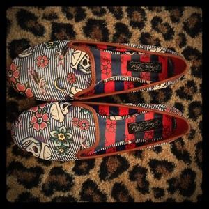 Iron fist sailor flats