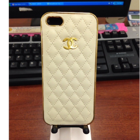 Off white Quilted iPhone 5 case