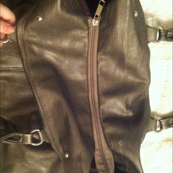 Golden brown bag - Picture 2 of 2