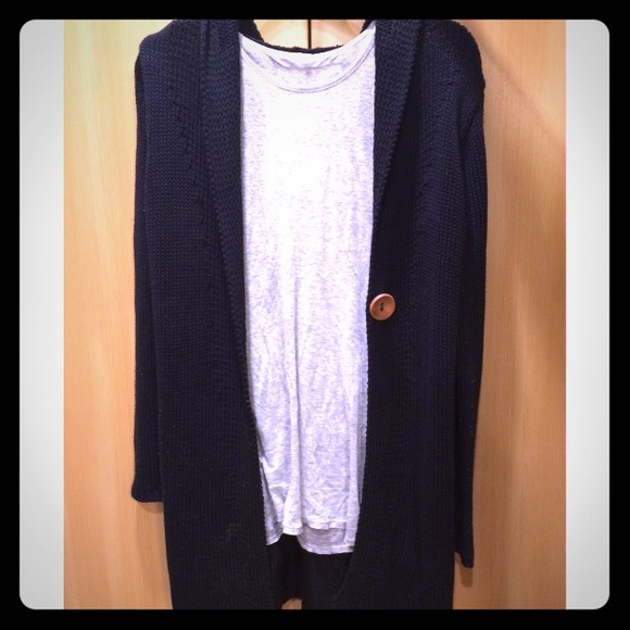 Long hooded knitwear in dark blue
