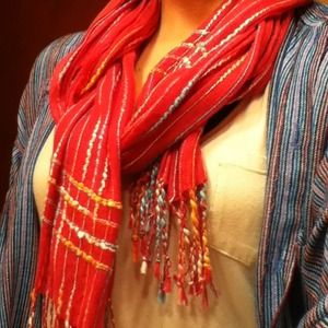 Fashionable pink woven scarf ***reduced price***