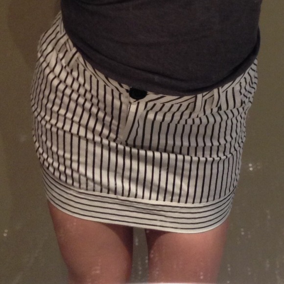 Striped skirt - Picture 1 of 3