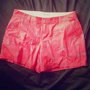 Fun nautical coral shorts.