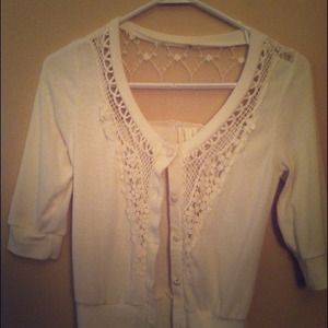 White mid sleeve sweater