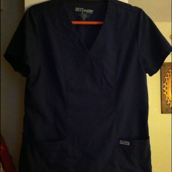 Scrub top