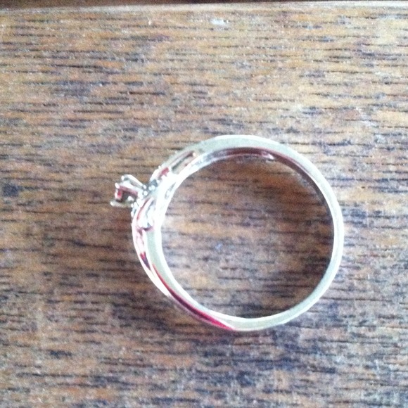 Sterling Silver diamond chip ring๐ฐ - Picture 2 of 4