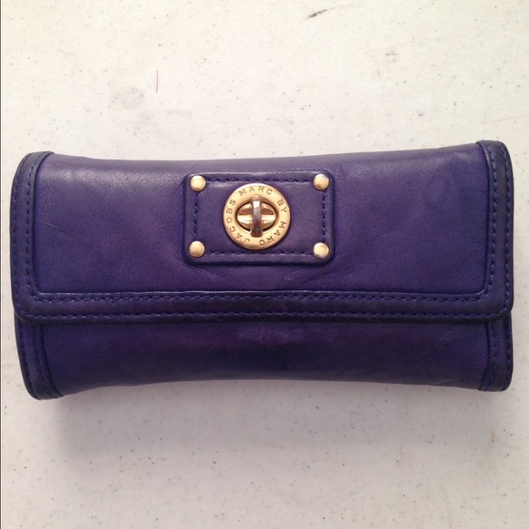 Marc Jacobs Totally Turnlock Long Wallet