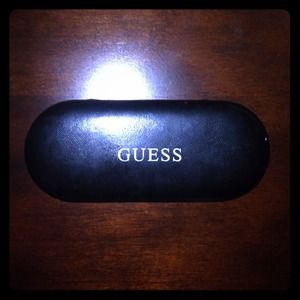 AUTHENTIC GUESS EYEGLASSES CASE