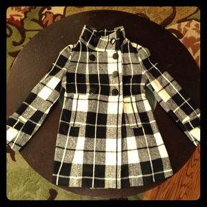 Pretty Black and white coat