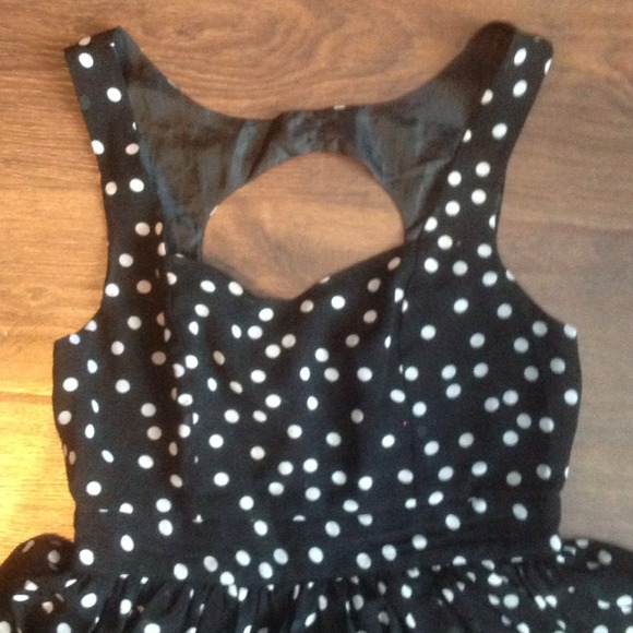 BUNDLED! Polka dot dress - Picture 2 of 4