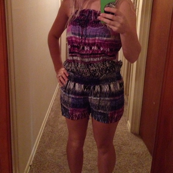 ❌❌Sold❌❌NWT jumper bundle - Picture 2 of 3