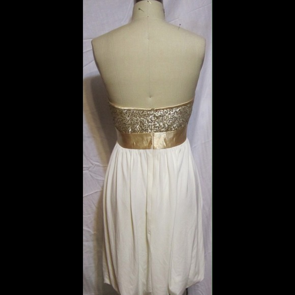 SOLD 10/5 Jessica McClintock for Gunne Saks - Picture 2 of 4