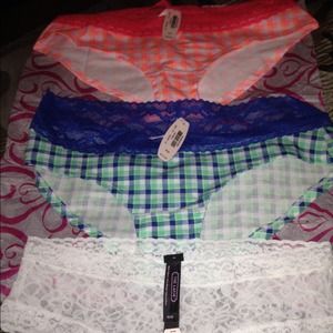 NEW 3 VICTORIA SECRET panties + 1 bra