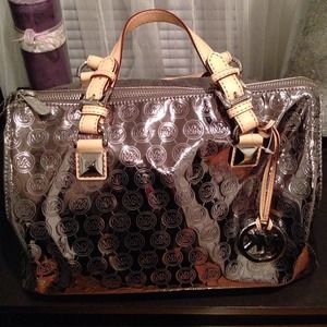 Michael kors (MK) silver medium tote!! Brand new!