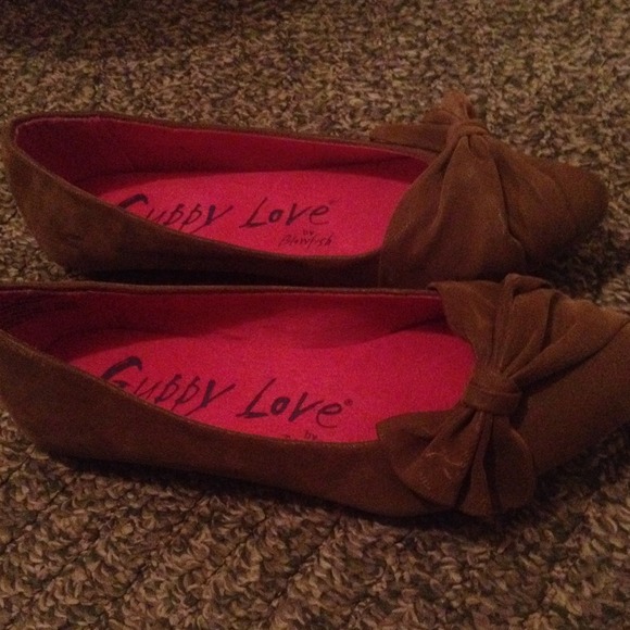 Flats 💢TRADED💢