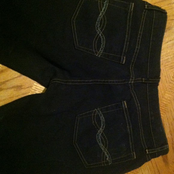 SOLD - Picture 3 of 4