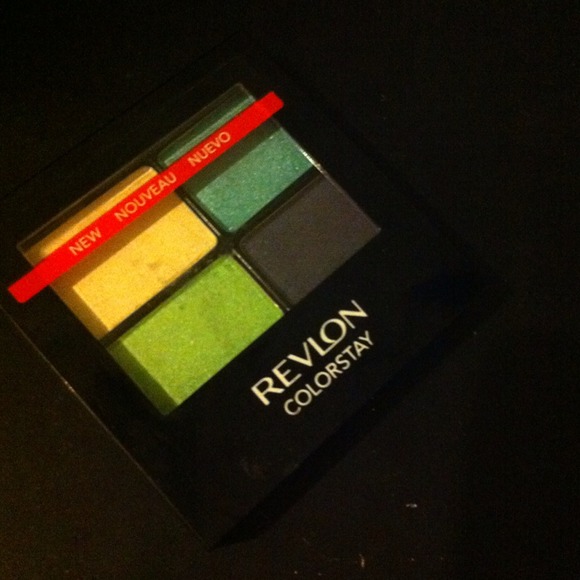 ❌SOLD❌Revlon ColorStay eyeshadow "Inspired" ❌SOLD❌ - Picture 1 of 1