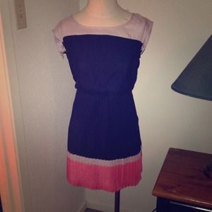 NEVER WORN W/ TAGS!! AE pleated color block dress