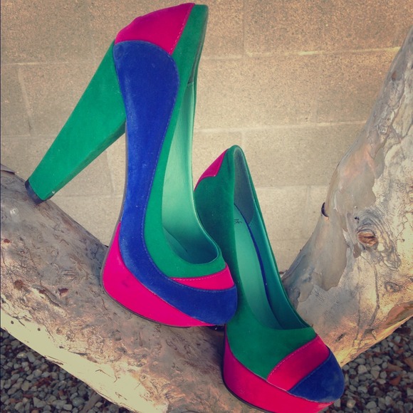 🚫SOLD🚫 Color Block Pumps