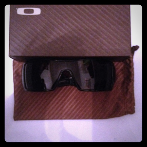 !!REDUCED!! Oakley oil rigs