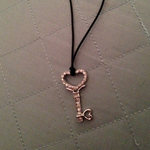 Key necklace - Picture 2 of 2