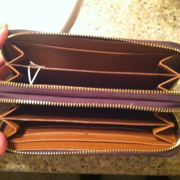 Wallet 💰OFFERS WELCOME💰 - Picture 2 of 4