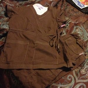 Koi Scrub set worn once!!