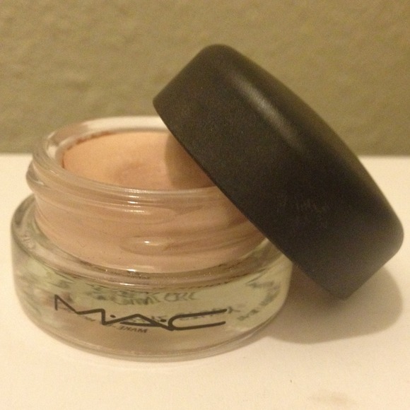 🚫TRADED🚫MAC Bare Study Paint Pot