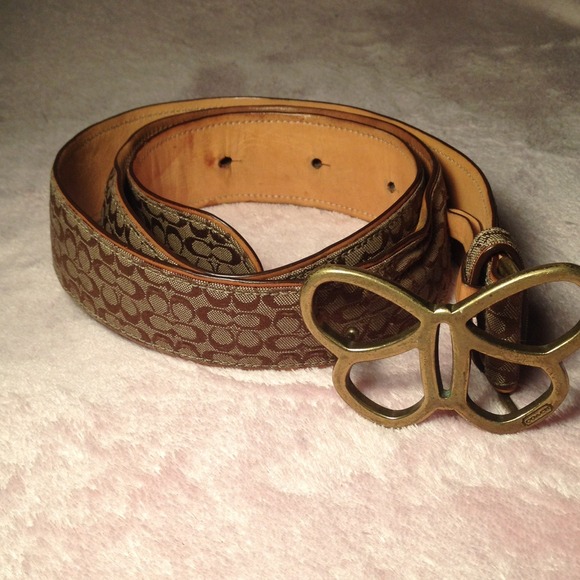 Coach leather belt