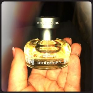 Burberry Weekend mini perfume!