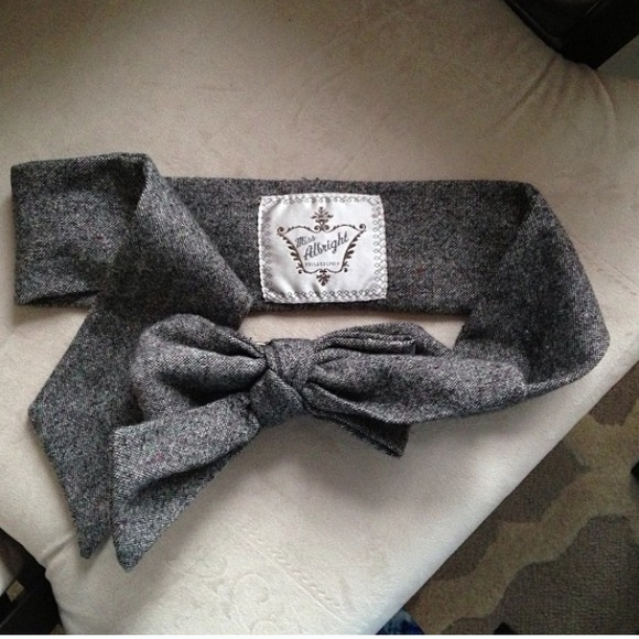 Anthropologie bow belt