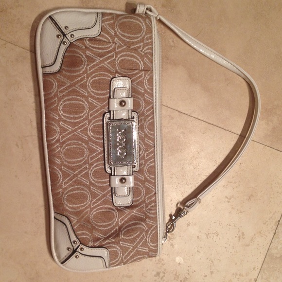 Xoxo clutch