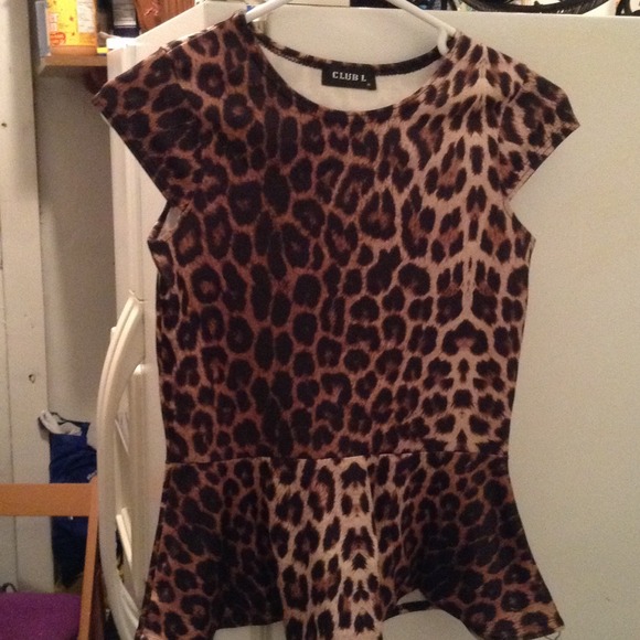 Leopard peplum top Club L