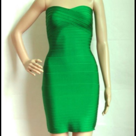 GREEN BANDAGE CELEBRITY BODYCON DRESS XS/S NWOT - Picture 2 of 2