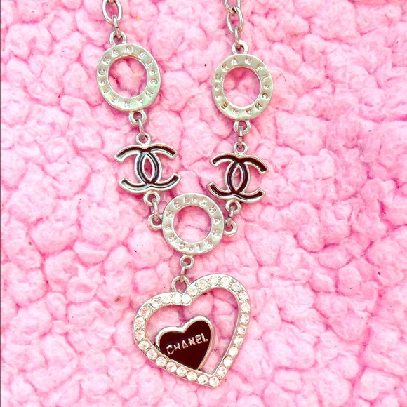 CHANEL necklace