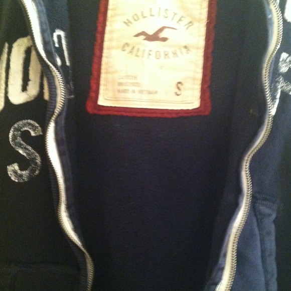 navy blue hollister zip up hoodie - Picture 2 of 2