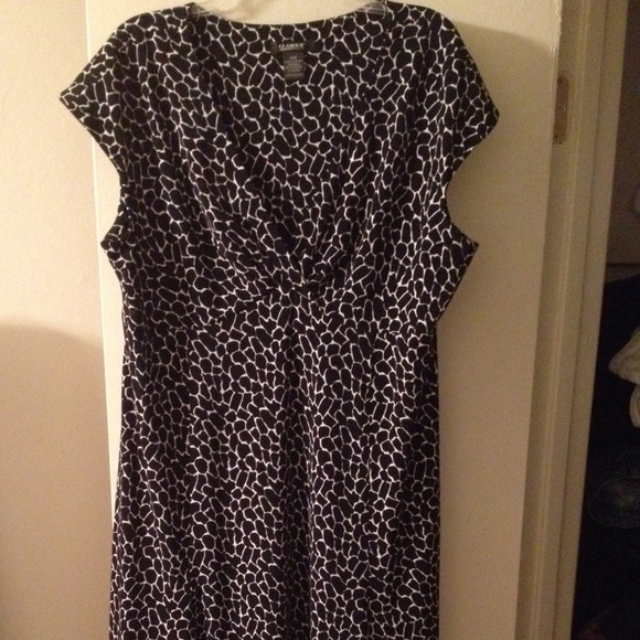 Black and white dress