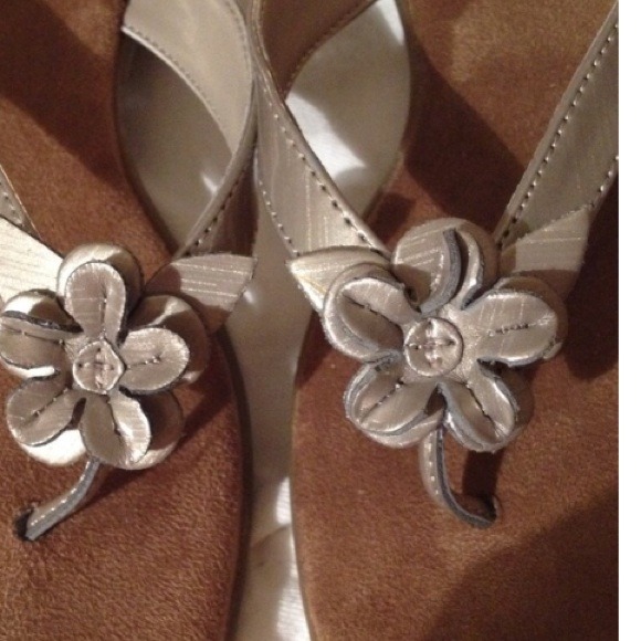 Cute Sandalsx2 - Picture 1 of 4