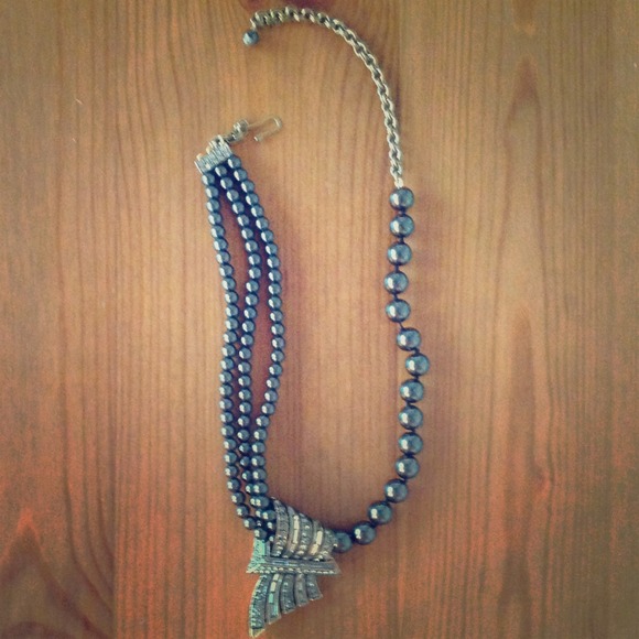 15" Heidi Daus Pearl and Swarovski Necklace