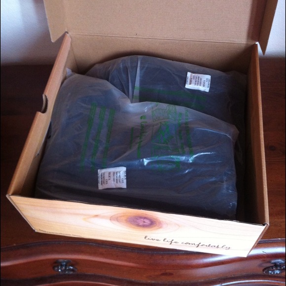 Black BOOTS💖BEARPAW💖 SOLD - Picture 3 of 4