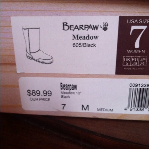 Black BOOTS💖BEARPAW💖 SOLD - Picture 4 of 4