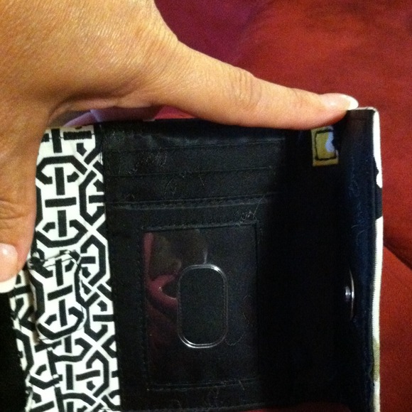 Vera Bradley Wristlet - Picture 3 of 4