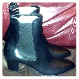 Gucci Helen black leather elastic bootie