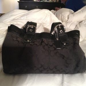 AUTHENTIC COACH PURSE $250 OBO!!!