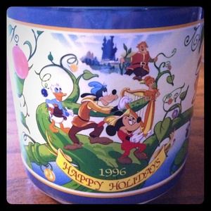 ☕Disney Authentic 1996 Happy Holidays Mug
