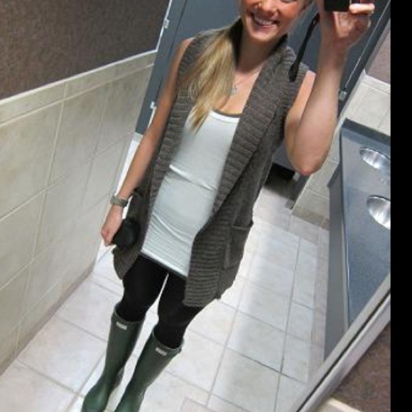 🎉HP🎉 Oversized GAP Sweater Vest with Pockets